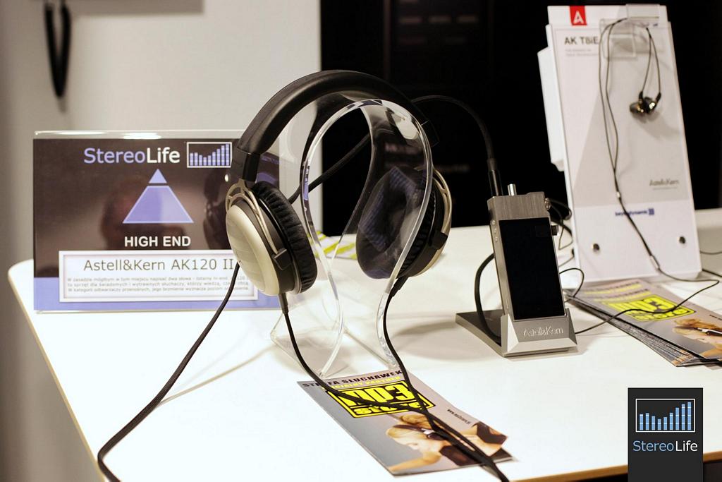 Audio Video Show 2015 - Słuchawki
