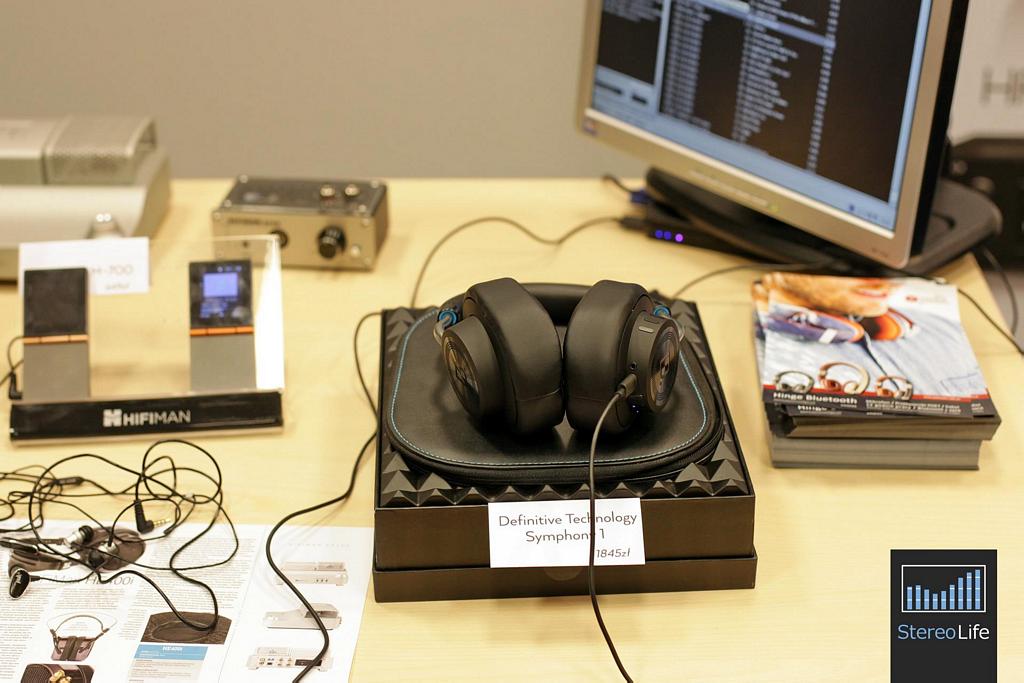 Audio Video Show 2015 - Słuchawki