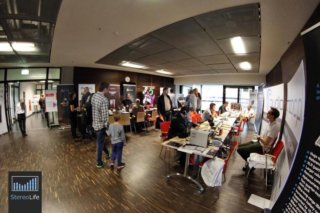 Audio Video Show 2015 - Słuchawki