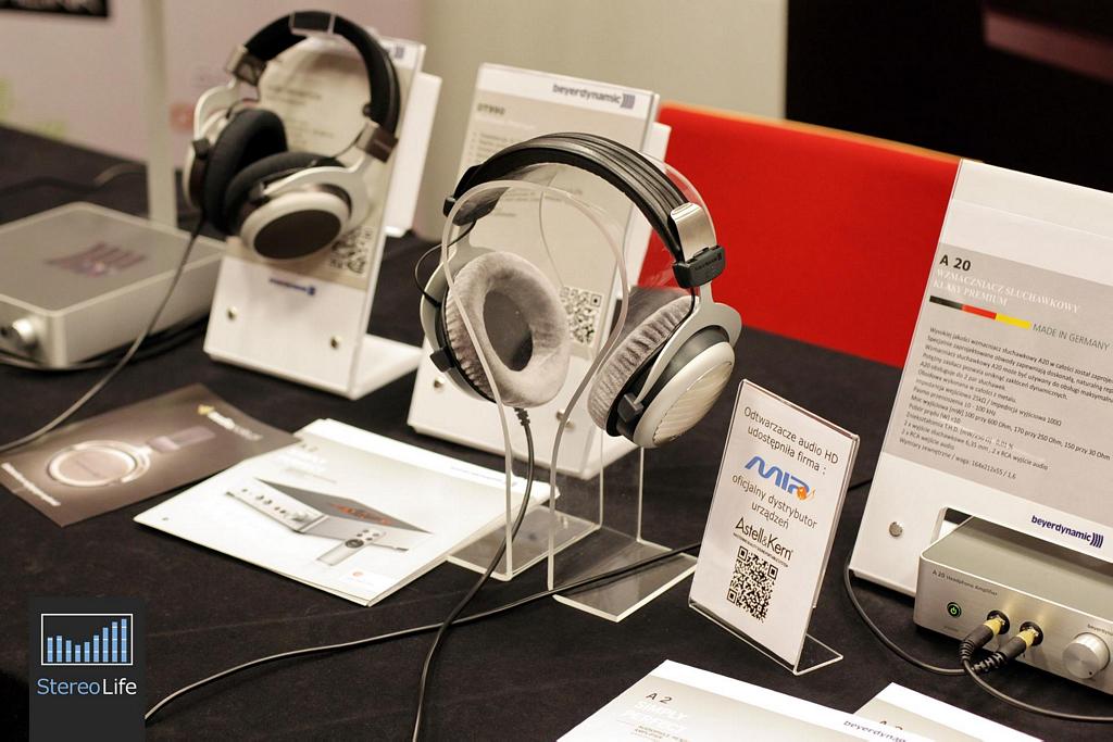 Audio Video Show 2015 - Słuchawki